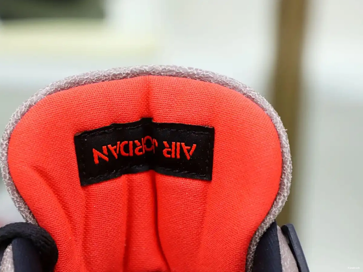 4 'TAUPE HAZE' JORDAN RETRO AIR 0514